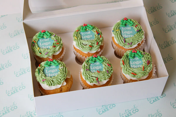 Xmas Wreath Logo Cupcakes